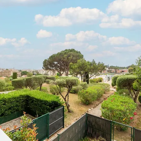 Apartment Les Coteaux Du Preconil-4 By Interhome