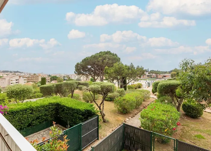 דירה Les Coteaux Du Preconil-4 By Interhome