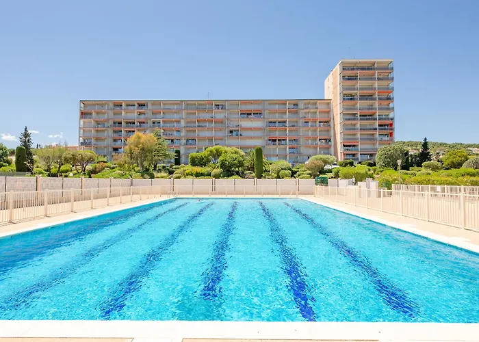 아파트 Les Coteaux Du Preconil-4 By Interhome 생트막시메